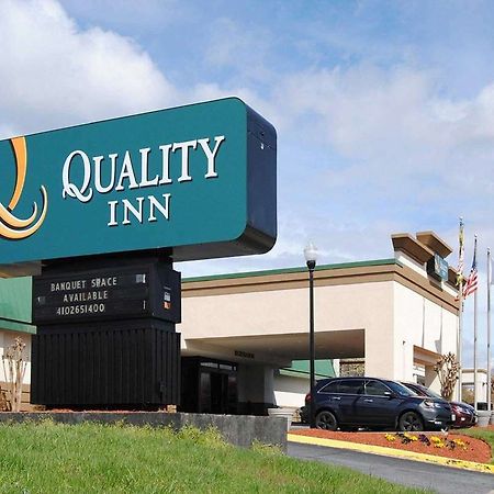 Quality Inn Windsor Mill Eksteriør billede